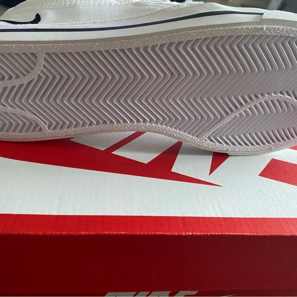 Nike brand size 6 slip on shoes color white new in box - Picture 1 of 2